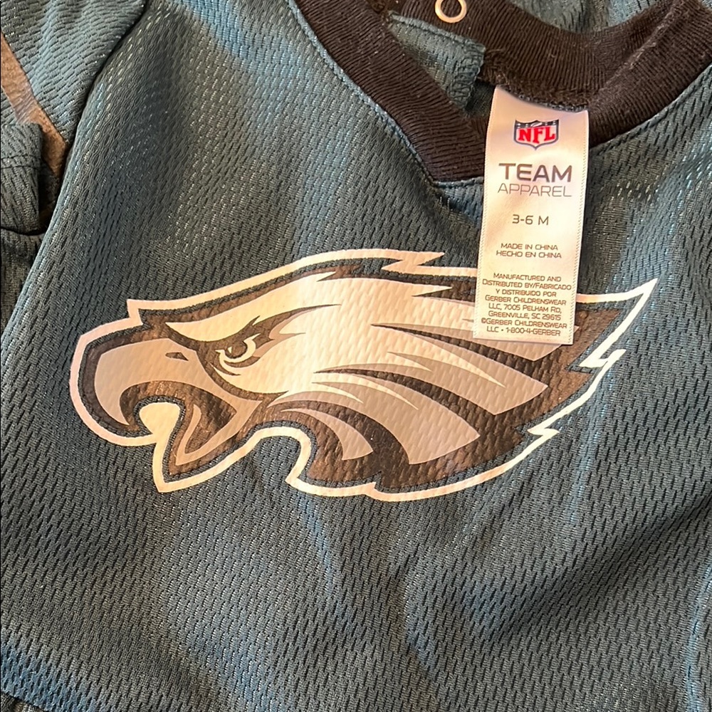 Eagles Baby Sports Team Outfit #357 - Picture 3 of 3